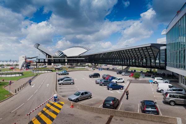 airport parking kansas city